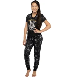 Harry Potter Women's Juniors Hogwarts Crest Foil Print Jogger Pajama Set