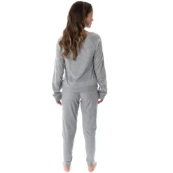 Friends TV Show Logo Juniors' Comfy Shirt And Pants Jogger Pajama Set Classic Friends Logo -Intimo GUEST 26c148f1 7319 4fd5 a109 58c971937c0d