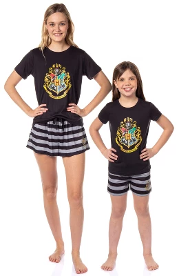 Harry Potter Womens' Wizarding World Hogwarts Crest Sleep Pajama Set Shorts Multicolored 7 Harry Potter Womens' Wizarding World Hogwarts Crest Sleep Pajama Set Shorts Multicolored - Image 5
