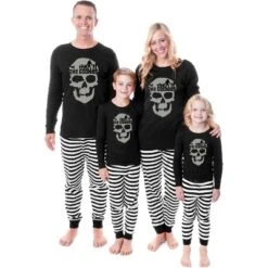 The Goonies Skull Logo Cotton Matching Family Pajama Set For Adults And Kids -Intimo GUEST 6705023c dfb5 4f94 884e 6ca617cb7f50